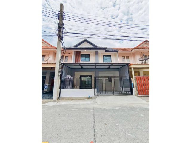 บ้านรีโนเวทใหม่ พร้อมอยู่ ทำเลบางใหญ่ เดินทางสะดวก หมู่บ้านพฤกษา 21 ซอยคลองถนน อ.บางใหญ่ จ.นนทบุรี    ราคาเพียง 2,