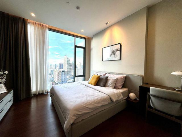 Q1 Sukhumvit Condo เนื้อที่ 92 ตารางเมตร 2 ห้องนอน ชั้น 26 พร้อมเฟอร์นิเจอร์ ติด BTS นานา ถนนสุขุมวิท