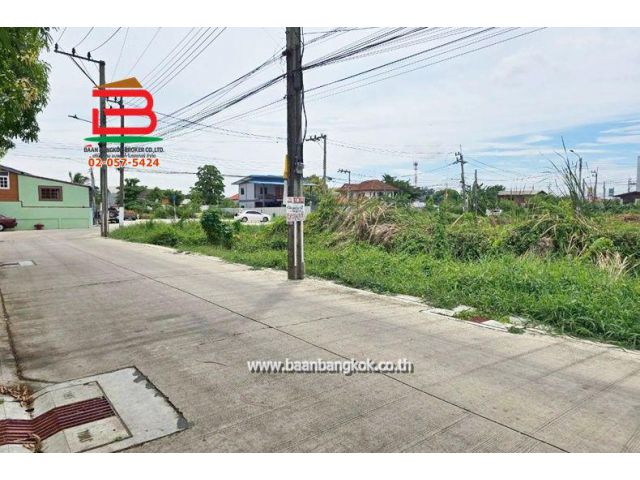 ที่ดินเปล่า ซอยศาลาธรรมสพน์ 13 เนื้อที่ 63 ตรว. ใกล้ร้านอาหาร บ้านยี่สาร ถนนปิ่นเกล้า แขวงศาลาธรรมสพน์ เขตตลิ่งชัน