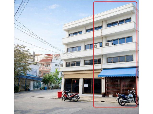เตลาดสะพาน 2 ชั้นBTS สุรศักดิ์ 900 ม. 5 นอน 5 น้ำ ใกล้รพ.เซ็นต์หลุยส์ 900 ม.จริญราษฏร์ อาคารพาณิชย์ 517 ตร.ว. 340 ตร.ม.