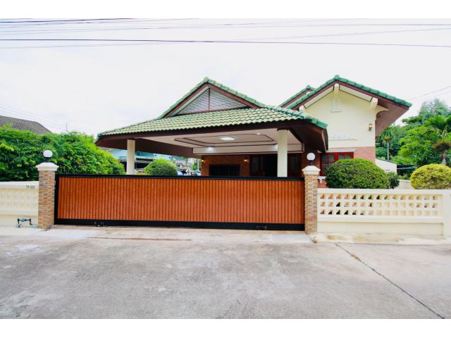 ขายบ้านรีโนเวทหลังมุม 88 ตร.วา หมู่บ้านคงคอแรน ใกล้ป้าบุญคาเฟ่ 500 เมตร ทับมา ระยอง