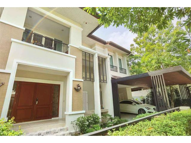 For Rent/Sale: Detached House The Palazzo Kanlapaphruek-Sathorn, near the city, fully furnished with appliances.  2-stor