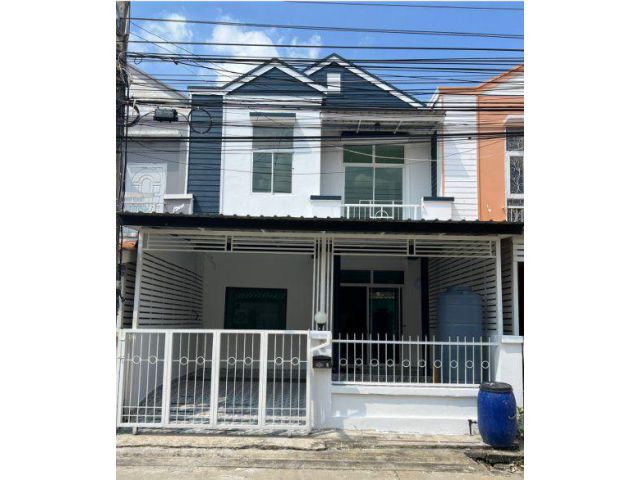 ขายทาวน์เฮ้าส์ 20 ตรว. หมู่บ้านวรารักษ์ รังสิต ต.คลองสาม อ.คลองหลวง จ.ปทุมธานี