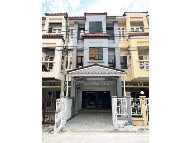 T26-654 ให้เช่า ทาวน์เฮ้าส์ - ใกล้กับ เลียบทางด่วนรามอินทรา ห้องนอน 4 ห้อง ห้องน้ำ 3 ห้อง