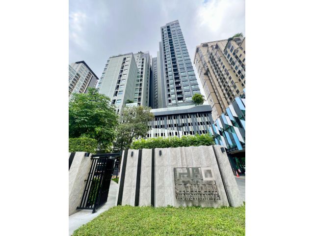 ราคาตัดใจ ขายขาดทุน Rare Duplex Unit ติด BTS วงเวียนใหญ่ เพียง 140 เมตร ไอดีโอ สาทร-วงเวียนใหญ่