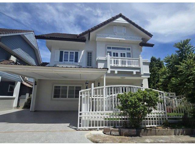 2386 ขาย บ้าน พาร์คเวย์ ชาเล่ต์ รามคำแหง 56 ตร.วา ใกล้กับ ใกล้ Big C