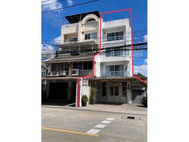 ขายอาคารพาณิชย์ 4.5 ชั้น หลังมุม เนื้อที่ 35 ตร.ว. | ซอยนาคนิวาส 37 แยก 1 เขตลาดพร้าว,กรุงเทพมหานคร