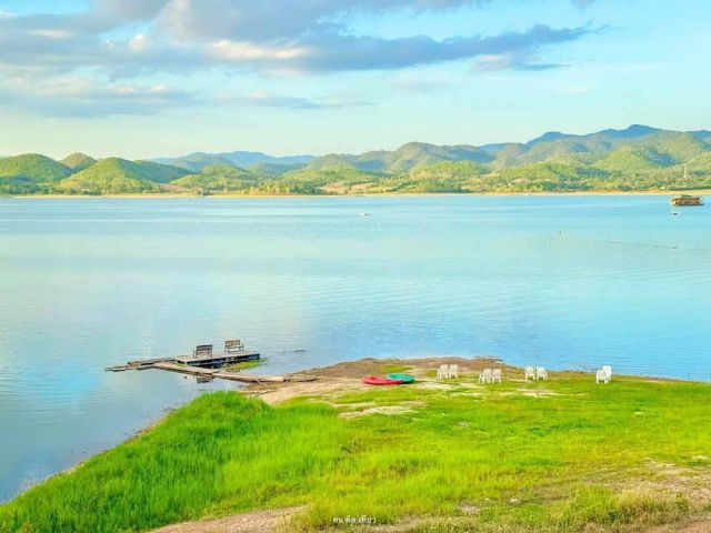 ขายถูกมาก!! ที่ดิน 60 ไร่ ติดน้ำสวยมาก อ.ศรีสวัสดิ์ กาญจนบุรี ใกล้น้ำตกเอราวัณ เขื่อนศรีนครินทร์ฯ
