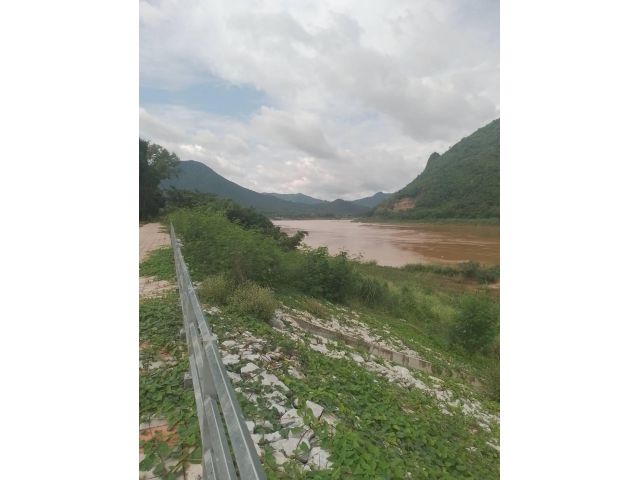 ที่ดินสวยริมโขงเชียงคาน บรรยากาศดีสุดๆ 1ไร่1งาน เหมาะกับการพักผ่อน ทำบ้านพักตากอากาศมาก