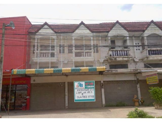 ขายอาคารพาณิชย์ 2 ชั้นครึ่ง 2 คูหา ตีทะลุ ทำเลค้าขาย ใกล้ตลาดบ้านใหม่ ติดถนนมุกขมนตรี เมืองนครราชสีมา