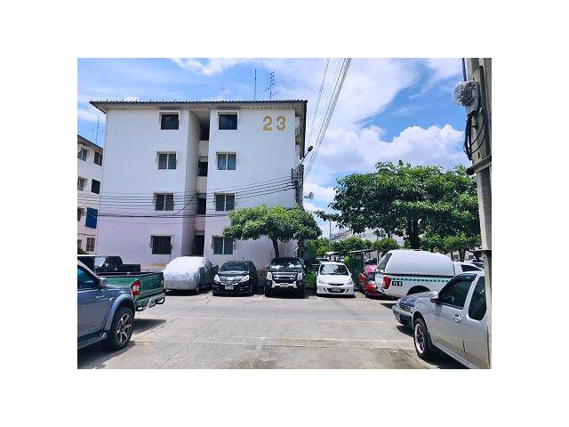 ขายห้องชุด บ้านเอื้ออาทรร่มเกล้า 2 เคหะร่มเกล้า ถนนราษฎร์พัฒนา ชั้น 2 เนื้อที่ 33.30 ตร.ม ทำเลดี พร้อมอยู่