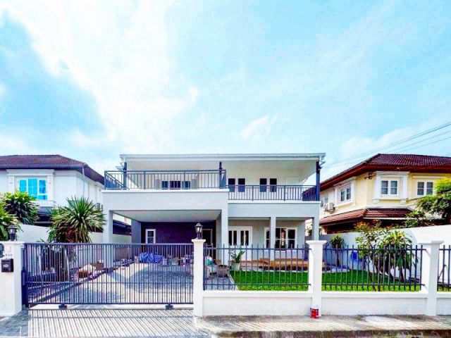 พร้อมเฟอร์ฯเพอร์เฟคเพลส บ้านเดี่ยว 4 นอน 3 น้ำ รามคำแหง164 52 ตร.ว. 180 ตร.ม.ใกล้โรงเรียน RIS มีนบุรี 900 ม