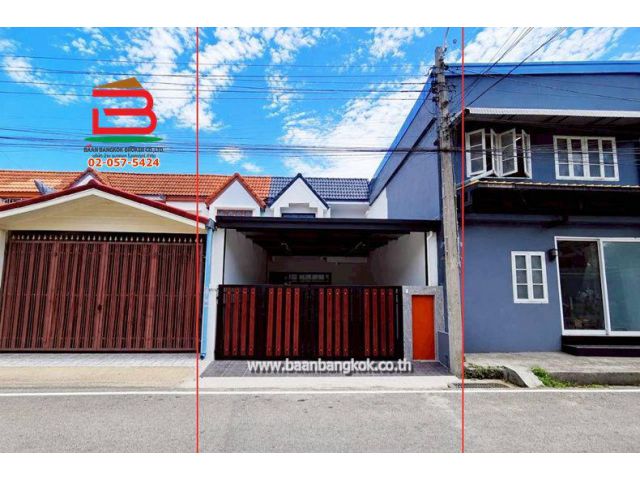 ทาวน์เฮาส์ หมู่บ้านบ้านบัวทอง เนื้อที่ 25 ตรว. ใกล้โรงเรียนเซนต์ปีเตอร์กสินธร บางรักพัฒนา บางบัวทอง นนทบุรี