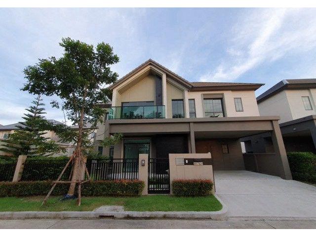 ให้เช่าบ้านเดี่ยว 2 ชั้น Boulevard Sathorn–Pinklao 2 แปลงมุมหน้าสวน 4 ห้องนอน ใกล้ Central Westville