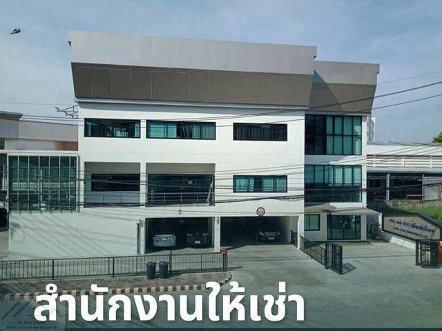 T26-621 ให้เช่า สำนักงาน - 187500 บาทต่อเดือน ใกล้กับ ใกล้สนามบินดอนเมือง ชั้นทั้งหมด 3 ชั้น ห้องนอน 1 ห้อง ห้องน้ำ 3 ห้