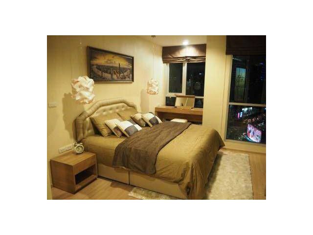 For Rent Condo Rhythm Sathorn Fully Furnished(S15-39483)