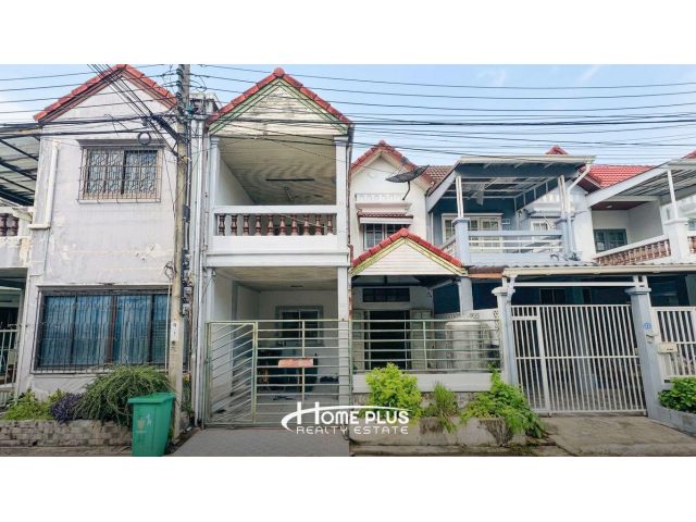 ขายทาวน์โฮม 2 ชั้น หมู่บ้านเอื้อประชา ซอยโชคชัย 4 ซอย 14 ลาดพร้าว ทำเลดี ใกล้รถไฟฟ้าและทางด่ว