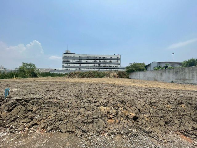 ขายที่ดิน 110 ตร.วา ถนนคู่ขนานกาญจนาภิเษก สุขาภิบาล2 ประเวศ กรุงเทพฯ