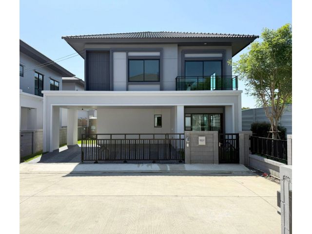 ขาย/เช่า บ้านเดี่ยว2ชั้น "บริทาเนีย บางนา - ศรีวารี" บ้านตกแต่ง พร้อมเข้าอยู่
