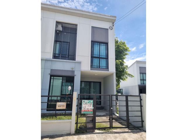 ขายทาวน์เฮ้าส์ 2 ชั้น โครงการพลีโน่-รังสิต ต.บ้านกลาง อ.เมือง จ.ปทุมธานี