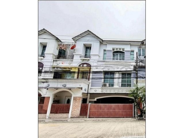 บ้านกลางเมือง ลาดพร้าว–โยธินพัฒนา ทำเลใกล้หน้าหมู่บ้านเข้าออกสดวก