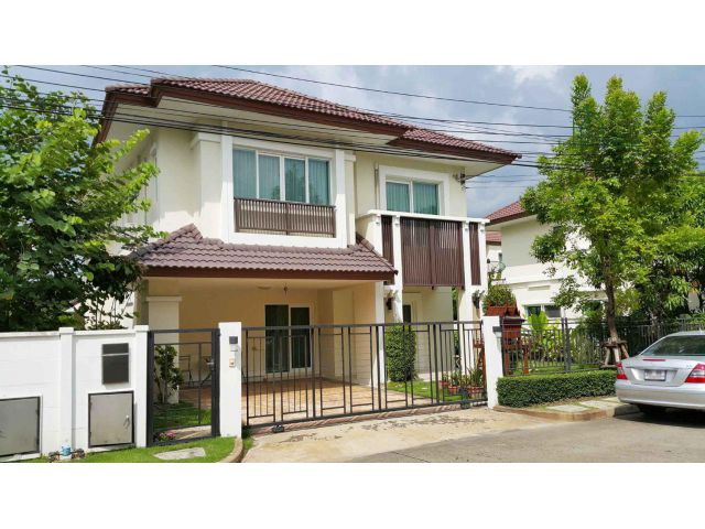 ขายและให้เช่าบ้านเดี่ยว The Centro วัชรพล สุขาภิบาล 5 พร้อมอยู่
