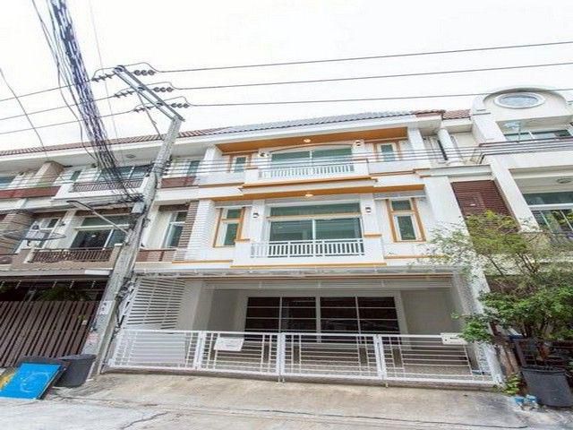 ขายทาวน์โฮม 3ชั้น ซอยมัยลาภ หมู่บ้านพรีเมียม เพลส เกษตรนวมินทร์2
