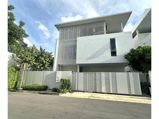 บ้านเดี่ยวเลียบด่วน VIVE Ekamai-Ramintraโยธินพัฒนา3 4bed 5 bathrooms fully furnished
