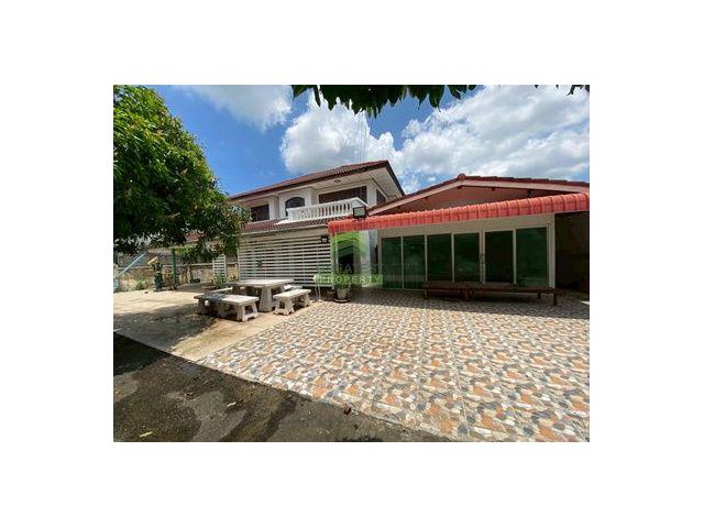 ขายที่ดิน บ้านเดี่ยว หมู่บ้าน แกรนด์ชล เลค แอนด์ การ์เด้นท์ เมือง ชลบุรี เนื้อที่ 274 ตารางวา บรรยากาศ บ้านสวน ทำเลดี