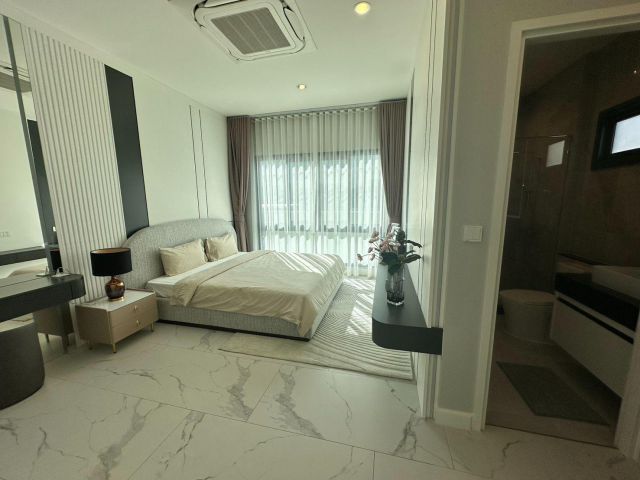 For Sale | The Lavish – LV8 Aurora with Private Swimming Pool** Code: S03-2713