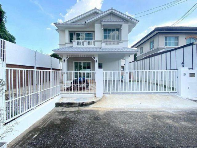 บ้านเดี่ยว 2 ชั้น หมู่บ้านชัยพฤกษ์ รังสิต-คลอง 4 เนื้อที่ 60 ตารางวา 3 ห้องนอน ติดถนนรังสิต - นครนายก รีโนเวทใหม่