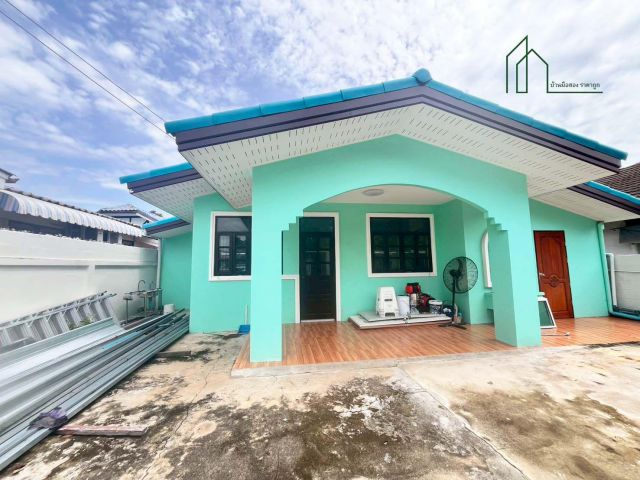 บ้านเดี่ยว ชั้นเดี่ยว หมู่บ้านเคหะธานี 4 ถ. ราษฎร์พัฒนา ซ.มิสทีน