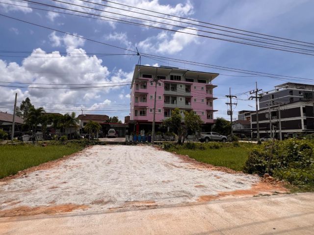 ที่ดิน สร้างหอพักสูงเกิน 3 ชั้น