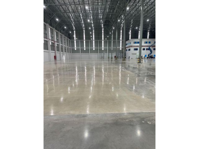 ให้เช่าโรงงานโซนบางปู ใกล้นิคมบางปูสีม่วงลาย เป็นโรงงานสร้างใหม่พื้นที่ขนาด 2,200 ตารางเมตร