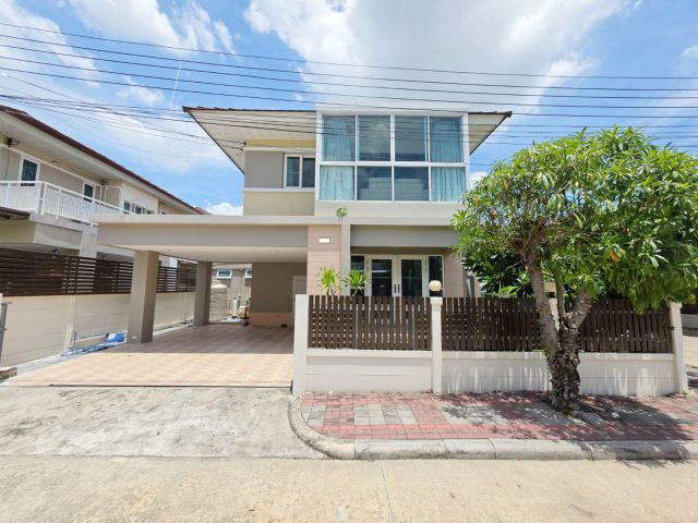 บ้านเดี่ยวโครงการ เศรณี คาซ่า ดอนเมือง แต่งสวยพร้อมเข้าอยู่  ทำเลดี ใกล้สนามบินดอนเมือง ทางด่วน และรถไฟฟ้า