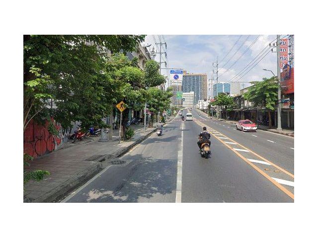 ขายที่ดินพร้อมสิ่งปลูกสร้าง สุขุมวิท 71 ใกล้ Big C เอก482467000มัย
