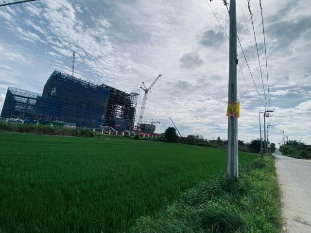 ขายถูกที่ดินผังม่วงใกล้โรงไฟฟ้า 457 ตรว ติดถนน 3 ด้าน ไทรใหญ่ ไทรน้อย นนทบุรี