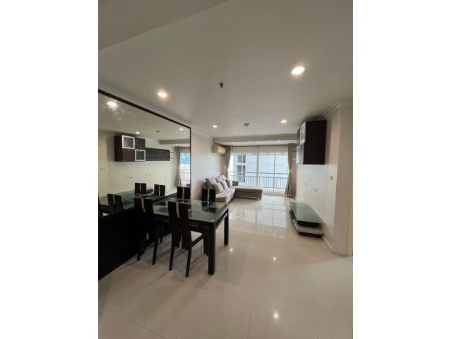 เช่า คอนโด Grand Parkview อโศก 2 ห้องนอน ใกล้รถไฟฟ้า BTS อโศก