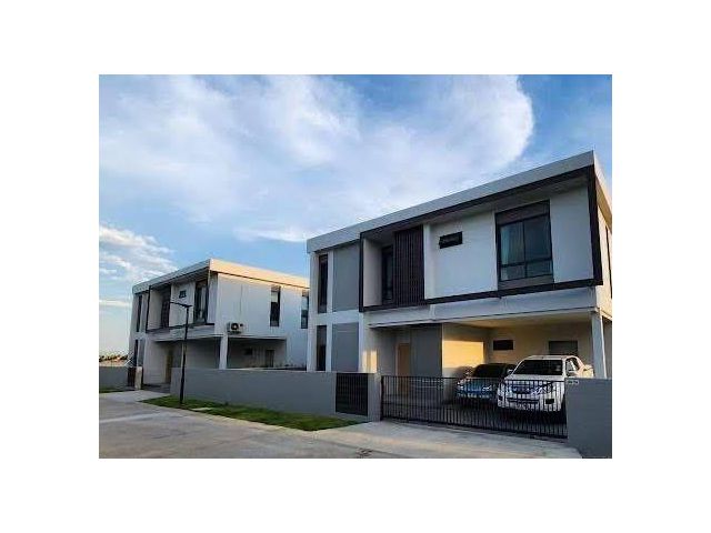 Brand New Luxury Pool Villa for Sale in Hang Dong, Chiang Mai! Ready to move in, near Lanna International School.