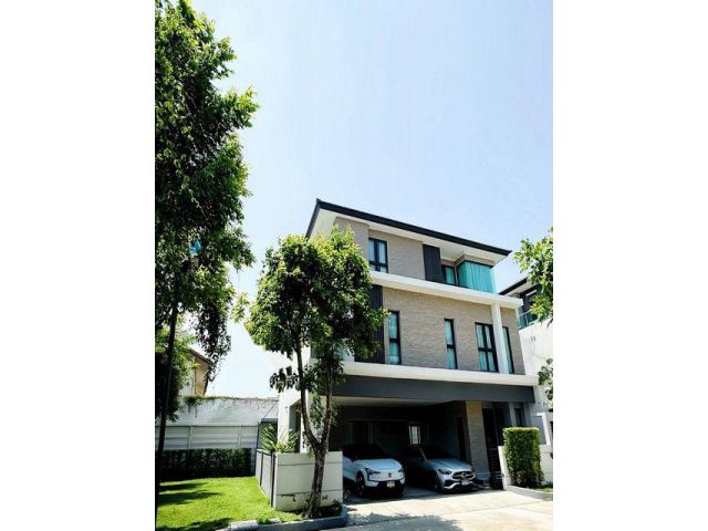 ให้เช่าบ้านเดี่ยวหลังมุม 3 ชั้น 53 ตรว. 4 นอน The City เอกมัย-ลาดพร้าว เพียง 10 นาที จาก เอกมัย-ทองหล่อ ใกล้ รร. บดินทรเ