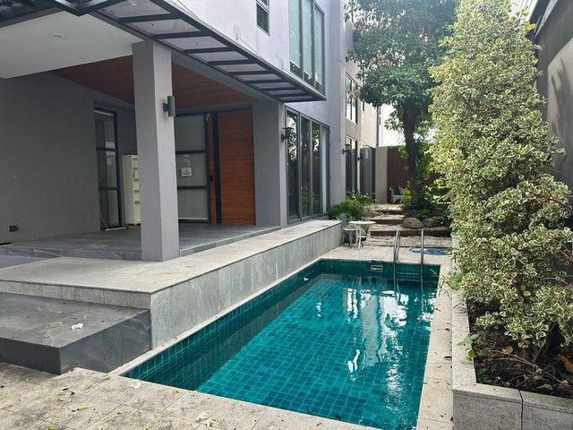 T26-843 ขาย บ้าน บ้านเดี่ยวหรู 3 ชั้น สุุขุมวิท 71 ปรีดีพนมยงค์ 26 ใกล้กับ ใกล้ทองหล่อ และเอกมัย 1 งาน 102 ตร.วา ชั้นที่