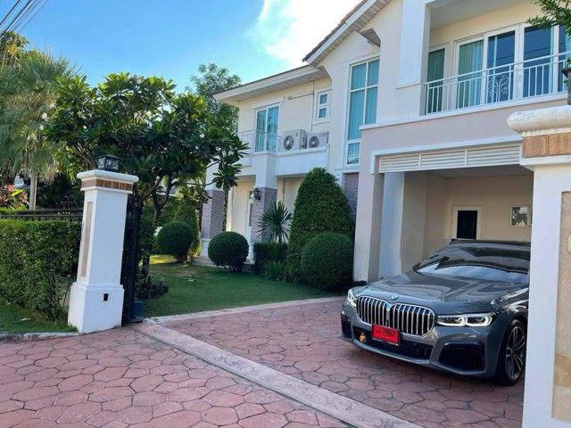 บ้านเดี่ยว 2 ชั้น โครงการ Perfect Masterpiece เดอะเมโทร พระราม 9 บ้านหลังใหญ่ บรรยากาศโปร่งสบาย หน้าบ้านหันทิศใต้