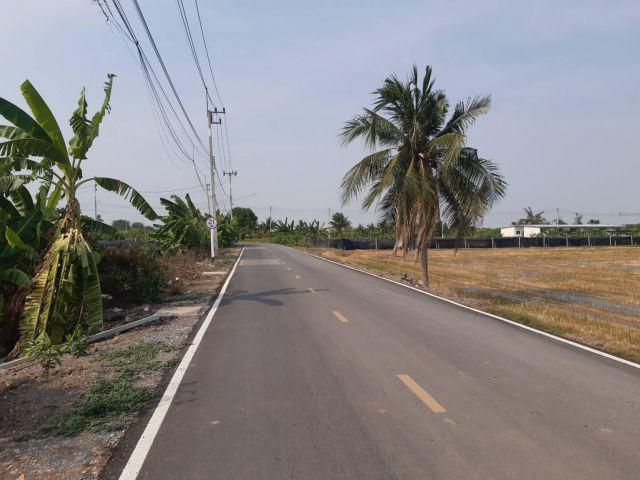 ขายที่ดินแปลงสวยทำเลดี ติดถนนลาดยาง เนื้อที่ 6-1-77 ไร่ ใกล้ถนนเส้นนครอินทร์-นครชัยศรี เหมาะทำธุรกิจจัดสรร