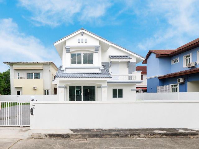 ขายราคาพิเศษ บ้านเดี่ยว 2 ชั้น 123 ตรว. ม.สีวลี รังสิต1 5 ห้องนอน 3 ห้องน้ำ บ้านหลังใหญ่ ทำเลหลังมุม ถนนเมน