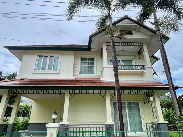 Beautiful Colonial-Style Garden House For Sale at Panon Village, San Phi Suea, Chiang Mai