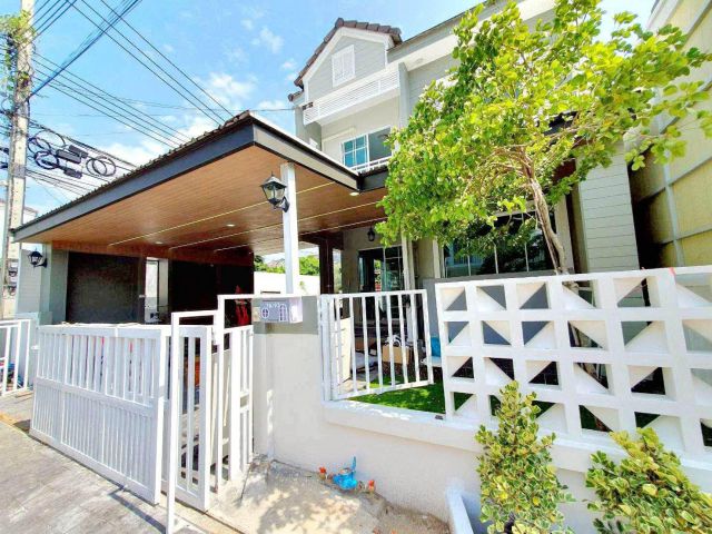 ขาย / เช่า บ้านเดี่ยว 2 ชั้น หมู่บ้านเดอะวิลเล็จบางนา กม.10