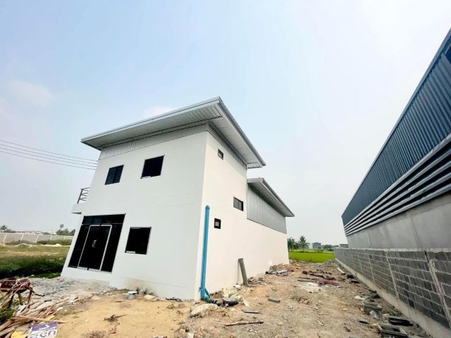ที่ดินโกดังโรงงานอยู่อาศัย พิกัดบางบัวทอง นนทบุรี โครงการติดถนนใหญ่ ทำเลดี จากเซ็นทรัลเวสต์เกตมา 15 นาที ส