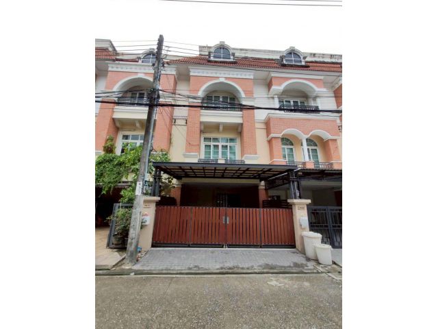 333AGKI บ้านแบบนี้ในโซนลาดพร้าว หาไม่ได้บ่อย! Casa City ลาดพร้าว ทาวน์โฮม 3 ชั้น