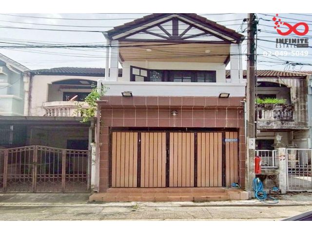 ทาวน์เฮาส์ 2 ชั้น ประเสริฐมนูกิจ 42 หมู่บ้านสราญรมย์ รีโนเวทใหม่ ตรงข้ามสวน ใกล้แยกเกษตร–นวมินทร์