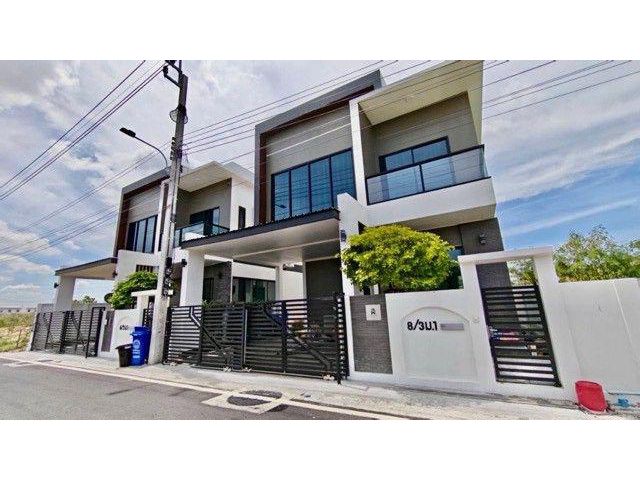 ขายบ้านเดี่ยว 2 ชั้น บ้านใหม่ โครงการ Tanaphol Property ใกล้ Mega Bangna 4 ห้องนอน เฟอร์นิเจอร์ครบ พร้อมอยู่
